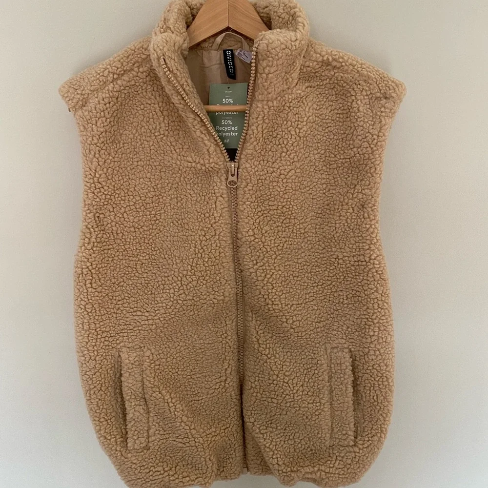 H&M Vest - Picture 1 of 3